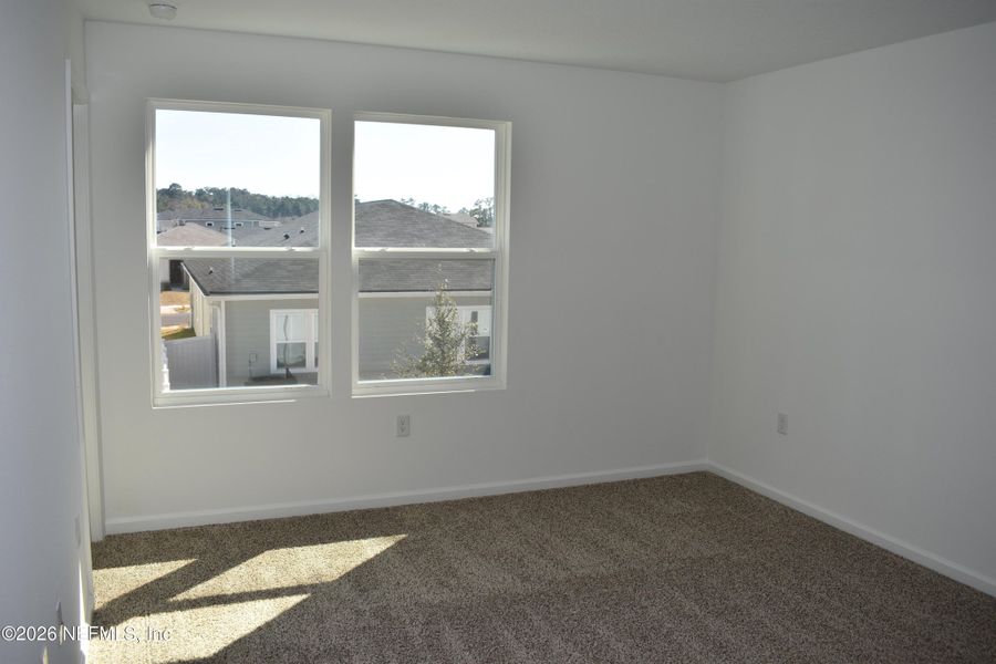 Spacious, unfurnished interior of a new home in Irongate Villas, Jacksonville (Image 20).