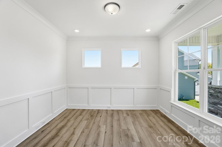 Spacious, unfurnished interior of a new home in Robinson Oaks, Gastonia (Image 37).