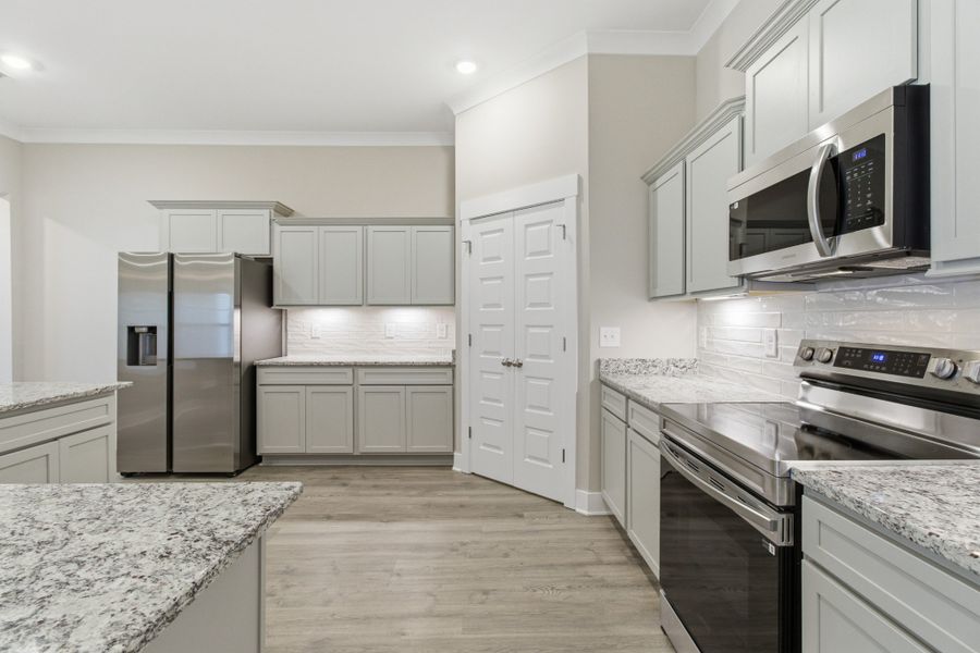 Furnished interior view inside a new home in Veterans Cove, Murfreesboro (Image 9).