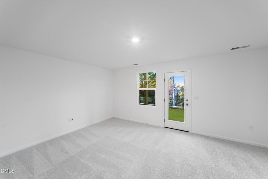 SUN_ElmGrove_Pic_Wyatt_Bed3_1of1 SUN_ElmGrove_Pic_Wyatt_Bed3_1of1