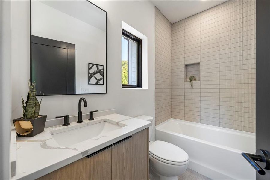 Furnished interior view inside a new home in , Atlanta (Image 16).
