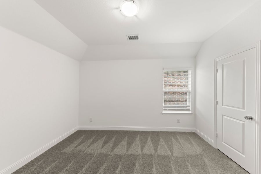 Spacious, unfurnished interior of a new home in Walden Pond, Forney (Image 28).