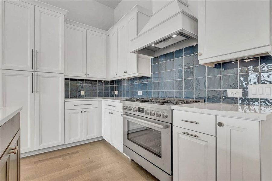 Furnished interior view inside a new home in Trilith, Fayetteville (Image 10).