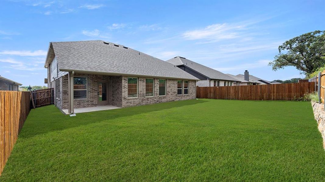 1520 Edgeway - Back (2)