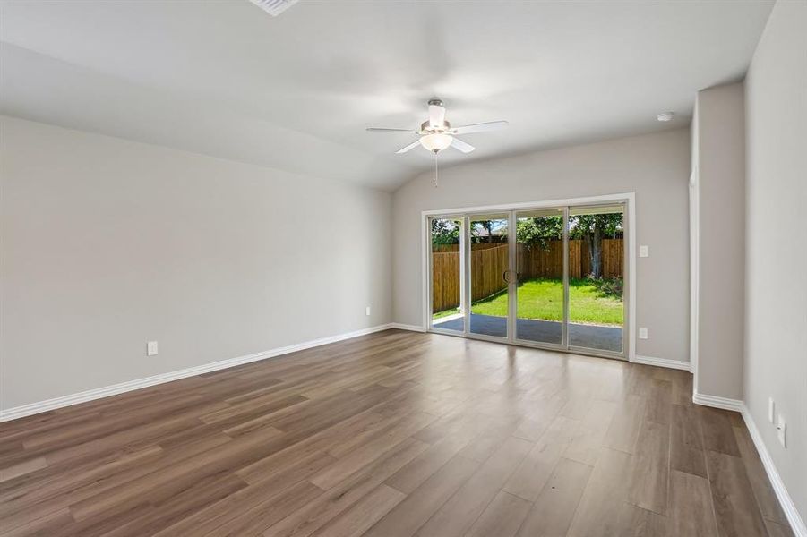 Spacious, unfurnished interior of a new home in Stella Hills, Denton (Image 21).