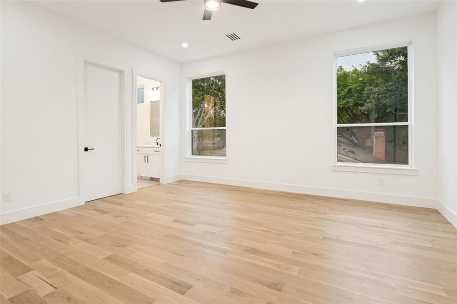 Spacious, unfurnished interior of a new home in , Dallas (Image 22).