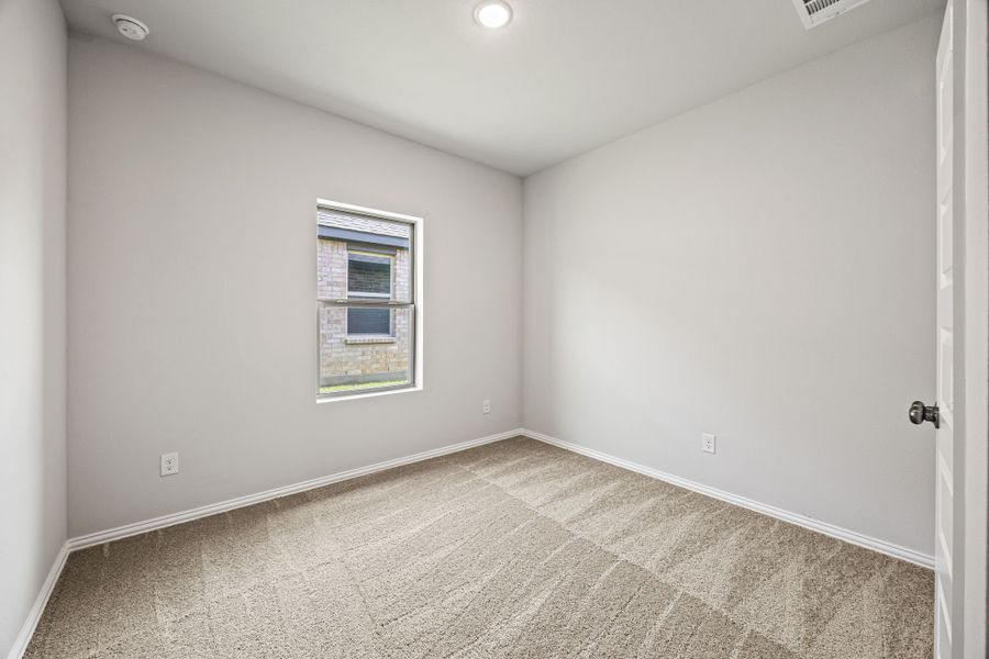 Spacious, unfurnished interior of a new home in Kings Way, Denton (Image 18).