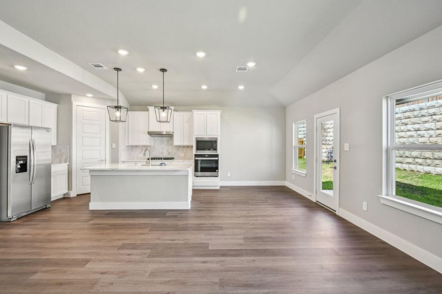 Photo is not of the actual home but is an inspirational photo of builder’s model home and may depict options, furnishings, and/or decorator features that are not included. Photo is not of the actual home but is an inspirational photo of builder’s model home and may depict options, furnishings, and/or decorator features that are not included.