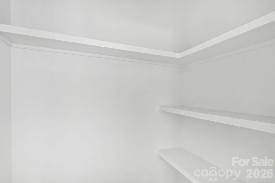 Walk-in Closet 1 Walk-in Closet 1