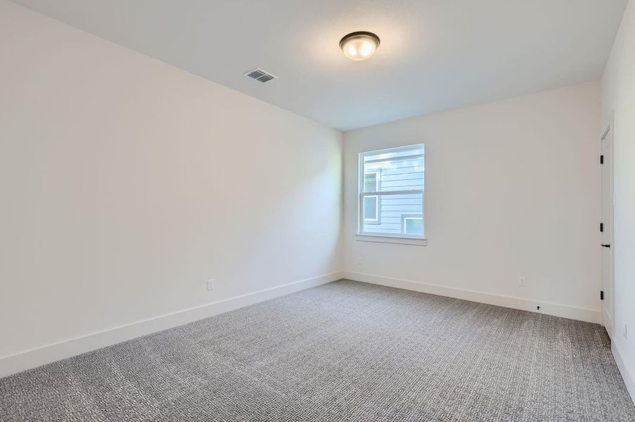 Spacious, unfurnished interior of a new home in Chester Ranch Place, Round Rock (Image 14).