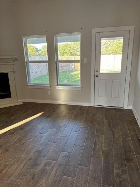 Spacious, unfurnished interior of a new home in , Houston (Image 10).