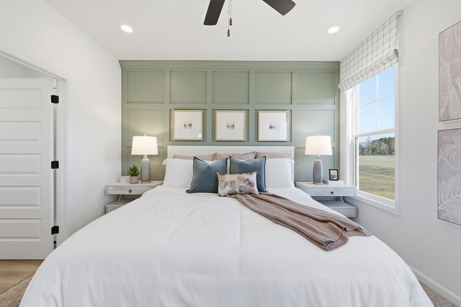 Representative furnished interior of a home built from the Courtney II by Great Southern Homes in Briarfield, Conway (Image 39).