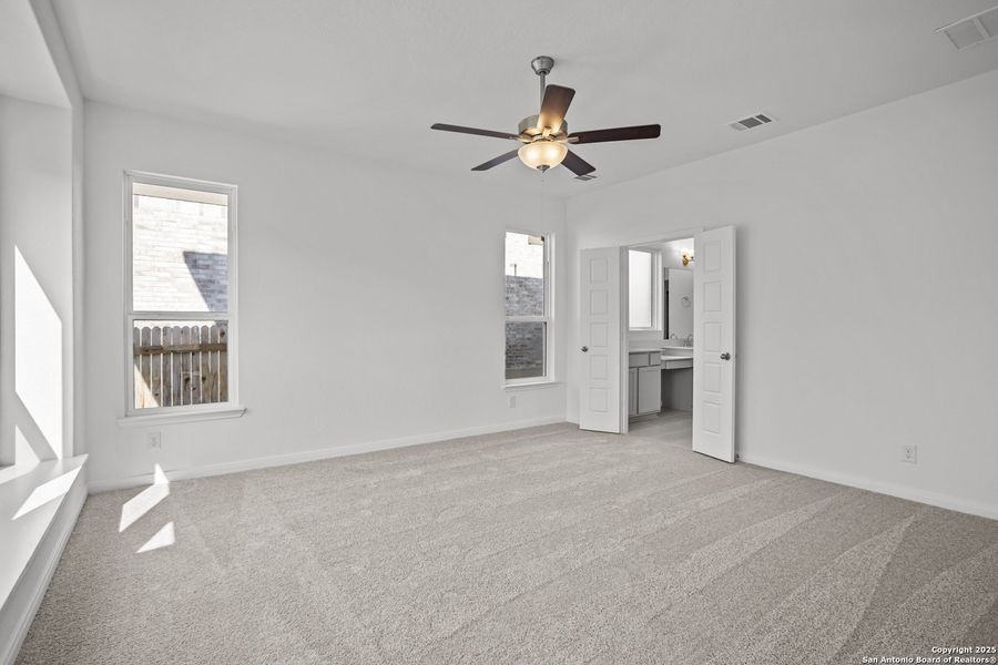 Spacious, unfurnished interior of a new home in Davis Ranch, San Antonio (Image 37). Spacious, unfurnished interior of a new home in Davis Ranch, San Antonio (Image 37).