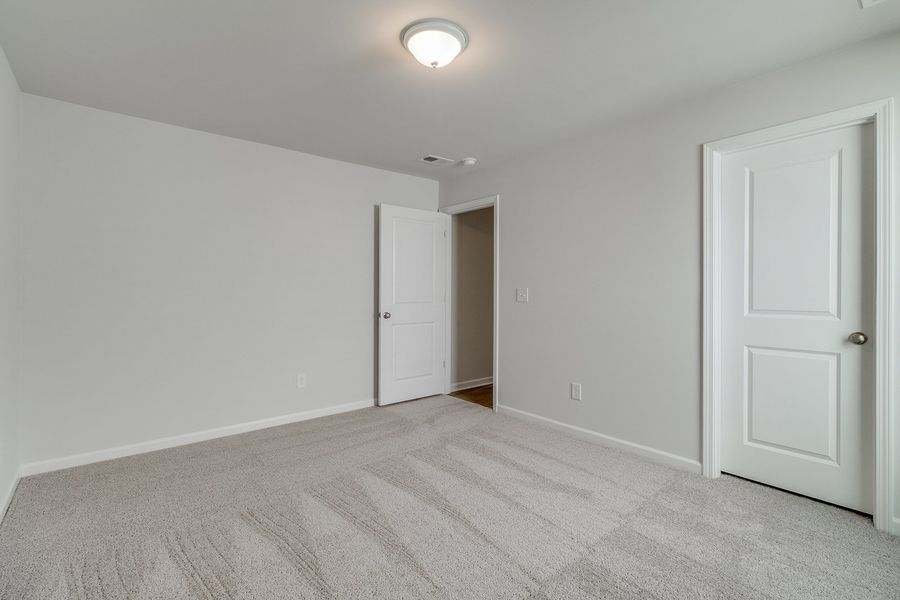 Spacious, unfurnished interior of a new home in Winston Point, Gilbert (Image 28). Spacious, unfurnished interior of a new home in Winston Point, Gilbert (Image 28).