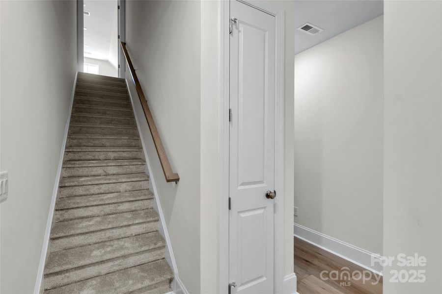 Image 29 of a home in .