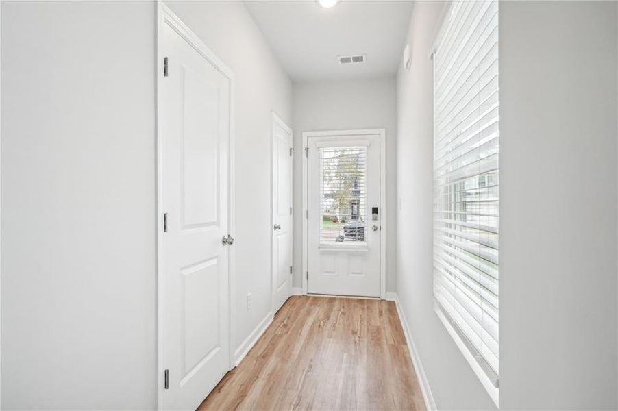 Spacious, unfurnished interior of a new home in Fairview Lake, Conyers (Image 22). Spacious, unfurnished interior of a new home in Fairview Lake, Conyers (Image 22).