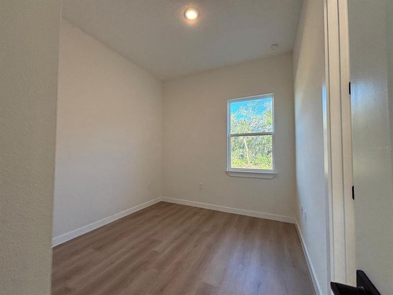 Spacious, unfurnished interior of a new home in , Ocala (Image 17).