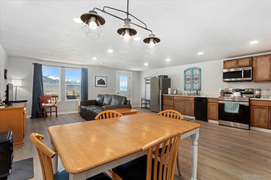 ADU Full kitchen, 2 beds and 1 bath - Furnished