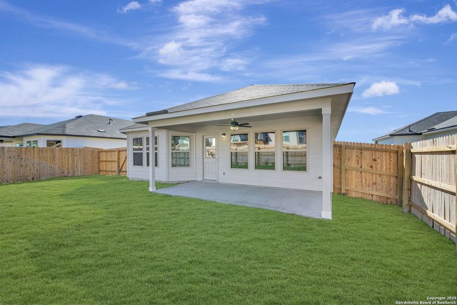 Exterior details and patio area of a home in Greenspoint Heights, Seguin (Image 18).