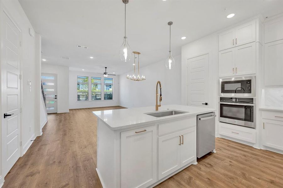 Furnished interior view inside a new home in Hillside at Las Colinas, Irving (Image 11). Furnished interior view inside a new home in Hillside at Las Colinas, Irving (Image 11).