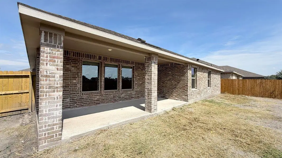 Exterior details and patio area of a home in The Lakes Northwest, Corpus Christi (Image 16). Exterior details and patio area of a home in The Lakes Northwest, Corpus Christi (Image 16).