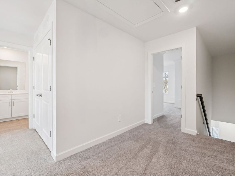 Spacious, unfurnished interior of a new home in Meadows at Wilson Farms - The Heights Series, Fort Mill (Image 16).