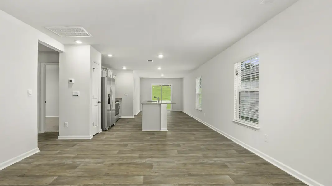 Spacious, unfurnished interior of a new home in Fishel Village, Winston-Salem (Image 10).