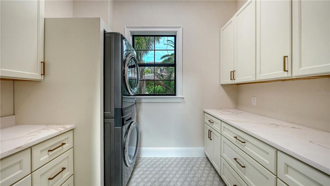 Furnished interior view inside a new home in , Sarasota (Image 41).