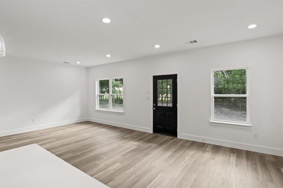 Spacious, unfurnished interior of a new home in , Purdon (Image 20).