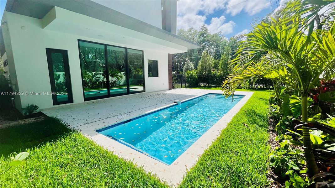 Image 30 of a home in .