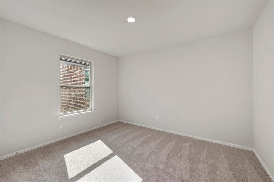 Spacious, unfurnished interior of a new home in Elevon, Lavon (Image 24).