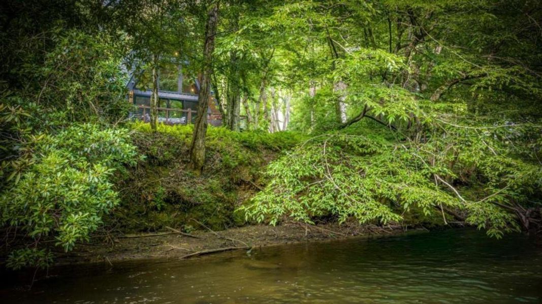 Natural landscape and outdoor views near in McCaysville (Image 60). Natural landscape and outdoor views near in McCaysville (Image 60).