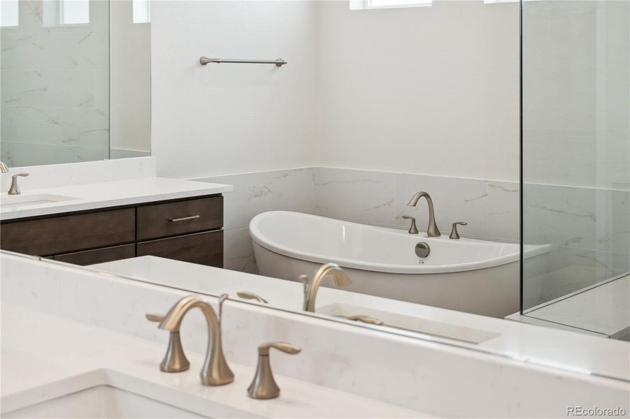 Furnished interior view inside a new home in Retreat at The Canyons, Castle Pines (Image 31). Furnished interior view inside a new home in Retreat at The Canyons, Castle Pines (Image 31).