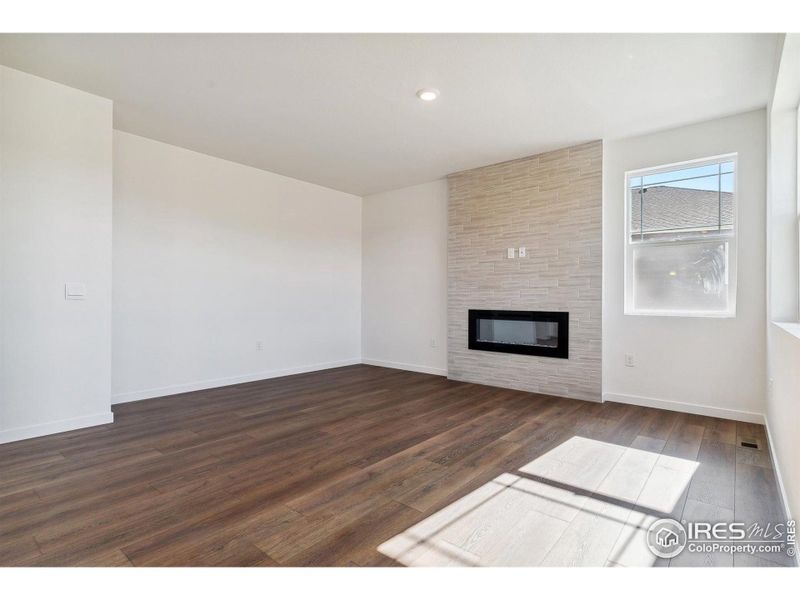 Spacious, unfurnished interior of a new home in Vista Meadows, Fort Lupton (Image 31). Spacious, unfurnished interior of a new home in Vista Meadows, Fort Lupton (Image 31).