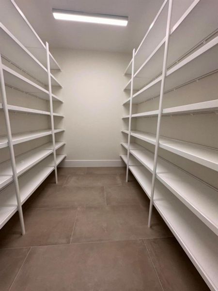 Lot 5 Pantry Lot 5 Pantry