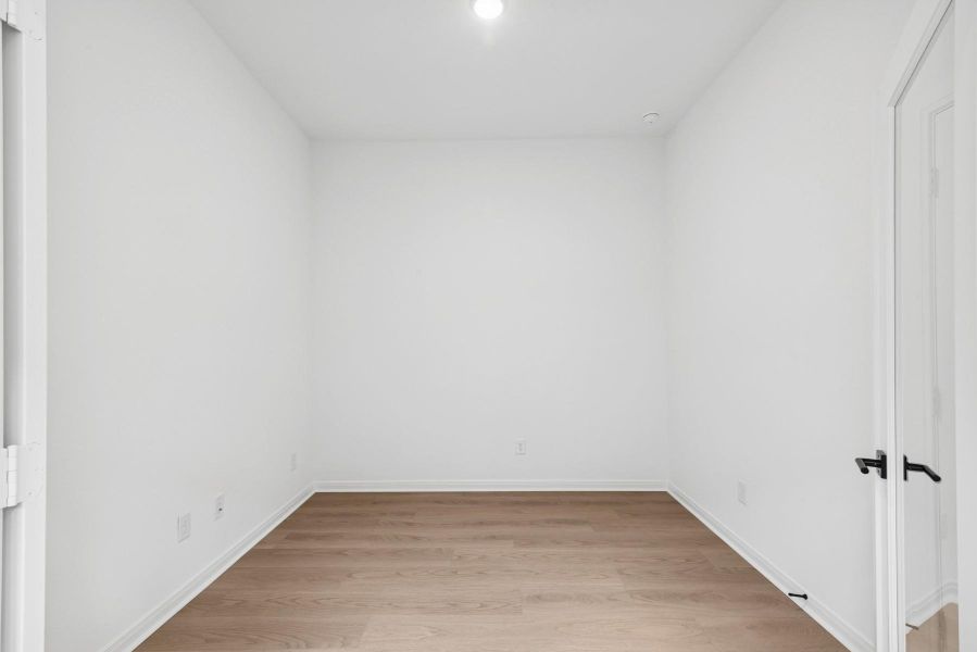 Spacious, unfurnished interior of a new home in The Grand Prairie 40’, Hockley (Image 19). Spacious, unfurnished interior of a new home in The Grand Prairie 40’, Hockley (Image 19).