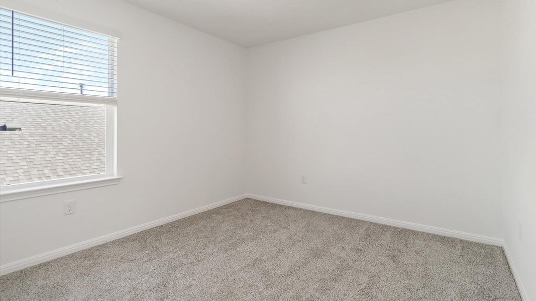 Spacious, unfurnished interior of a new home in Bar W Ranch, Leander (Image 14).