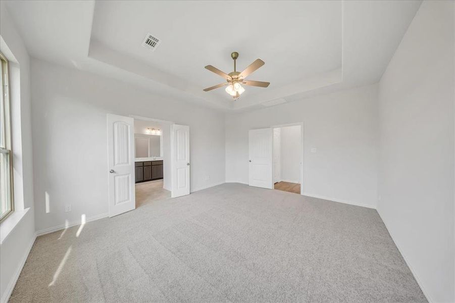 Spacious, unfurnished interior of a new home in Liberty Pointe, Gainesville (Image 28). Spacious, unfurnished interior of a new home in Liberty Pointe, Gainesville (Image 28).