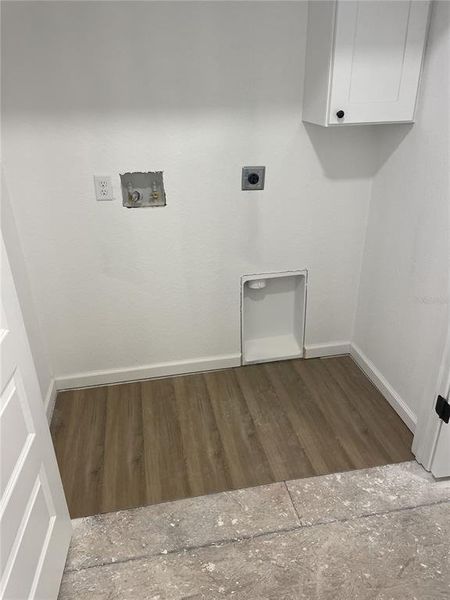 Spacious, unfurnished interior of a new home in , Brooksville (Image 15).