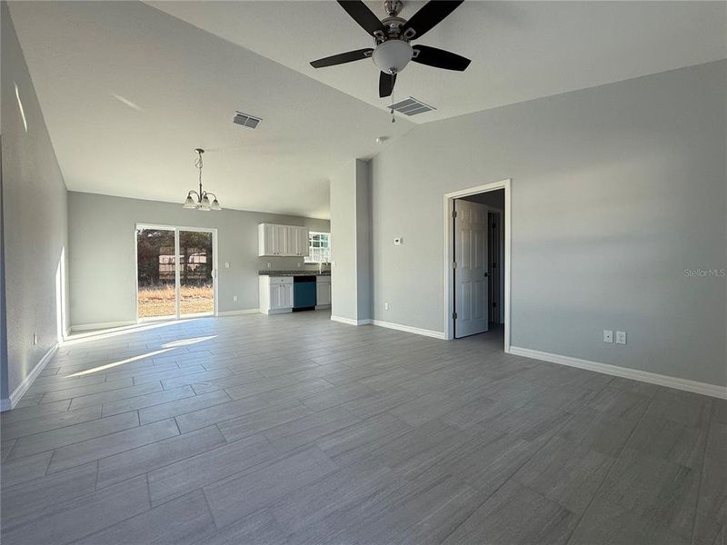 Spacious, unfurnished interior of a new home in , Citra (Image 15). Spacious, unfurnished interior of a new home in , Citra (Image 15).