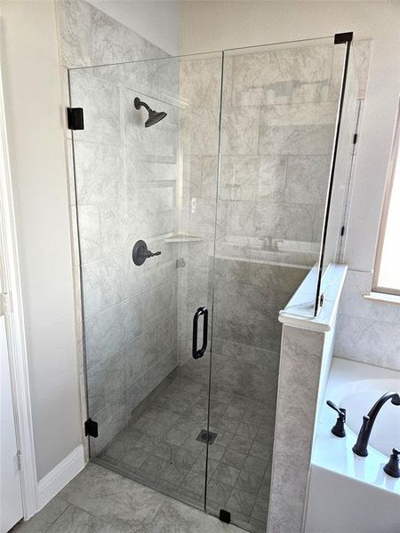 Close-up of interior finishes inside a home in , Van Alstyne (Image 11).