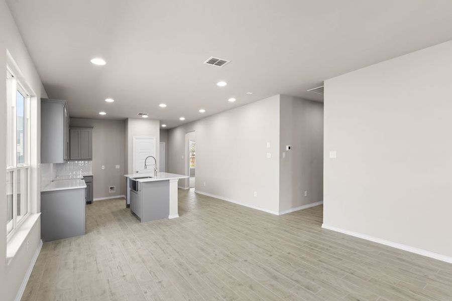 Front exterior of a new home in Heartland, Heartland, TX, highlighting curb appeal (Image 19). Front exterior of a new home in Heartland, Heartland, TX, highlighting curb appeal (Image 19).