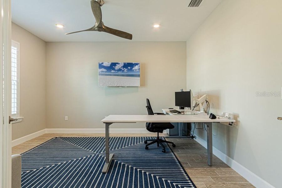 Furnished interior view inside a new home in , Punta Gorda (Image 35).