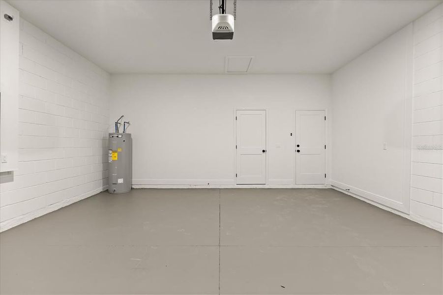 Spacious, unfurnished interior of a new home in , Citrus Springs (Image 33). Spacious, unfurnished interior of a new home in , Citrus Springs (Image 33).