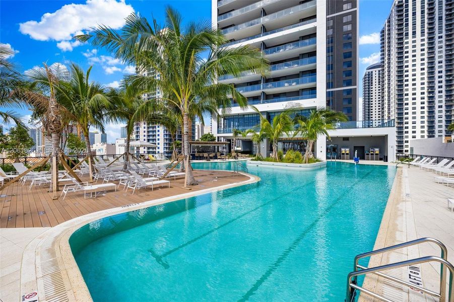 Condo located in Miami, FL showcasing its design and architecture (Image 28). Condo located in Miami, FL showcasing its design and architecture (Image 28).