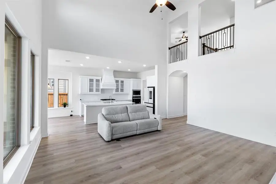 Furnished interior view inside a new home in Sandbrock Ranch, Aubrey (Image 10).
