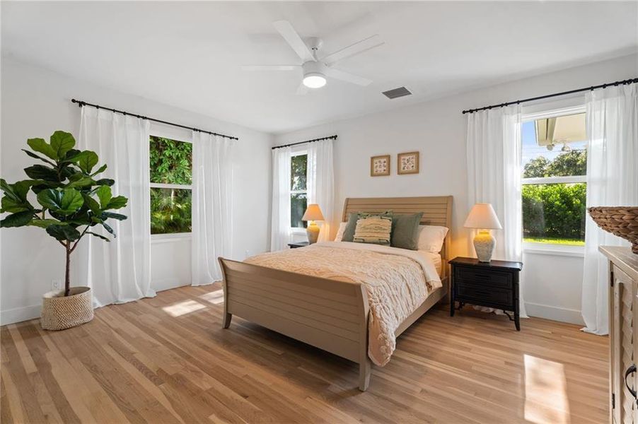 Furnished interior view inside a new home in , Vero Beach (Image 20).