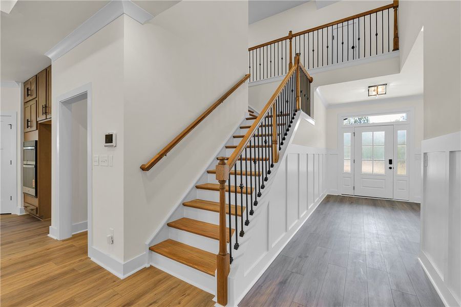 Spacious, unfurnished interior of a new home in Edwards Ridge, Central (Image 13).