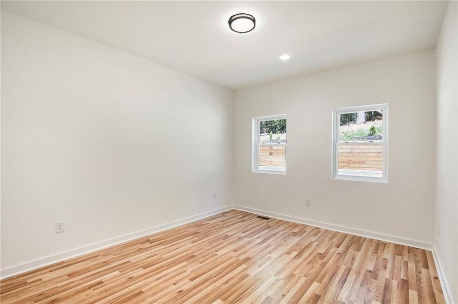 Spacious, unfurnished interior of a new home in , Villa Rica (Image 16).