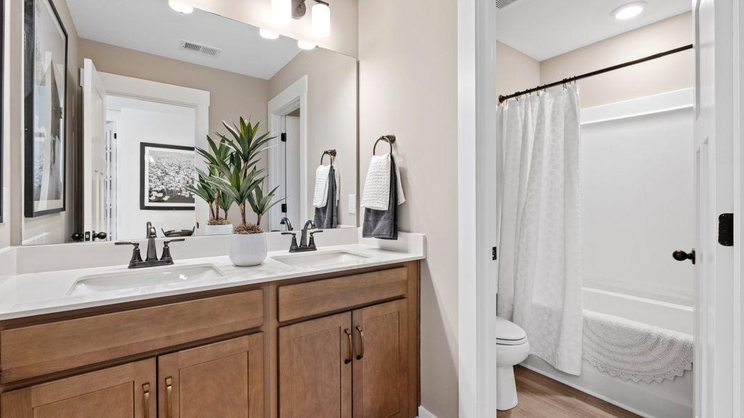 Representative furnished interior of a home built from the Middleton by DRB Homes in Mulberry Estates, Simpsonville (Image 9). Representative furnished interior of a home built from the Middleton by DRB Homes in Mulberry Estates, Simpsonville (Image 9).